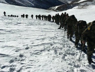 Δείτε 22 εντυπωσιακές φωτογραφίες από την χειμερινή εκπαίδευση της Στρατιωτικής Σχολής Ευελπίδων